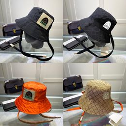 Diseñador Bucket Hat Hombres Mujeres Gorras ajustables Ala ancha Frente Atrás Desgaste Fshion Sombreros para el sol Casual S Cap