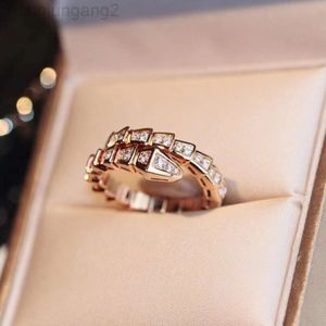 Designer Bvlgarys925 Bijoux Bulgarie Bulgarie Version haute Baojia Snake Os Falled Diamond Diamond Open Ring Niche Couples Ring Snake Head Multi Ring