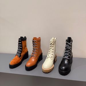 Diseñador C de la más alta calidad 2023 Nuevo estilo británico Tacón grueso Suela gruesa Otoño e Invierno Martin Boots Botas de mujer de manga corta de cuero de cuero para mujeres