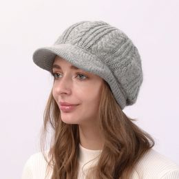 Bonnets de câble de concepteur femmes chapeau à bords en peluche velours tricoté béret joli lapin dames chaud casquette de neige bandeau accessoires de cheveux AAAA