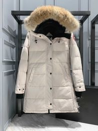 Diseñador Canadian Goose Versión de longitud media Puffer Down Chaqueta para mujer Parkas de invierno Abrigos gruesos y cálidos para mujer Ropa de calle a prueba de viento C4