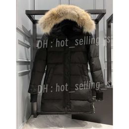 Diseñador Canadiense Hombres y mujeres Down Parkas Chaquetas Ropa de trabajo de invierno Chaqueta Al aire libre Espesado Cálido Mantener Pareja Transmisión en vivo Abrigo Goode Gooses 88