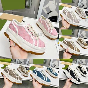 Designer Canvas Shoes Chunky B Sneakers Femmes Embossed Lace Up Jacquard Retro Platform Sneaker Multicolore Broderie Baskets