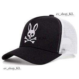 Cape de créateur Bad Bunny Hat pour homme Top Fashion Broderie Baseball Cap Men Femmes Harajuku Hat de créateur Bad Bunny Shoe Cap Sport Shade Mesh Bucket Bucket 168