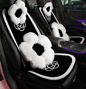 Ensemble de coussin de voiture design noir et blanc coussin de voiture camélia Simple hiver siège en peluche coussin de fleur chauffage chaud antigel Ensemble de dossier de voiture