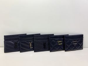 Titulaire de la carte Designer Hommes Femmes Porte-cartes Mini portefeuilles en peau d'agneau noire Poche porte-monnaie Poches intérieures à fentes Petit sac cadeau en cuir véritable Soutien en gros