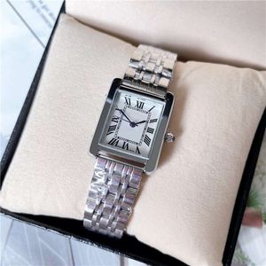 Designer Cartes's Watchs Fashion Luxury Watch Classic Watchs Ms.3-Pin Square Steel Band Watch haut de gamme de luxe de qualité supérieure Accessoires de mode