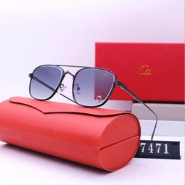 Diseñador Carttier Men Women Glasses Brand Siete Apele Sententieth Temple Gafas de sol Fashion Classic Leopard UV400 Goggle With Box Frame Travel Beach Factory