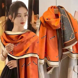 Designer Cashmere Scarf Winter Femmes and Men Long Scarf Quality Bandband Fashion Classic Imprimé Check Imprimé Big Plaid Châles