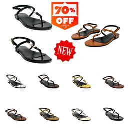 Designer cassandra sandalen Platte slippers Dames dubbele string laklederen sandalen Zomer mode luxe klassieke platte sandalen T-strap sandalen maat 35-42