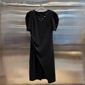 Designer Casual Robes pour femmes Chaopai Robe à manches courtes Version coréenne Taille haute Slim Jupe noire solide