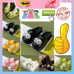 Designer Casual Plate-forme Big Eyed Cute Hole Pantoufles Hommes Femme Anti Slip Wear - Sandales à semelles souples coupe basse Plat Simple Cool Summer Beach Slipper