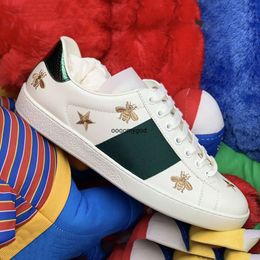 Ontwerper Casual schoenen Bee Ace Sneakers Lage Heren Damesschoenen Hoge kwaliteit Tiger geborduurd Zwart White Green Stripes Walking Sneaker Men Women Fashion Trainers