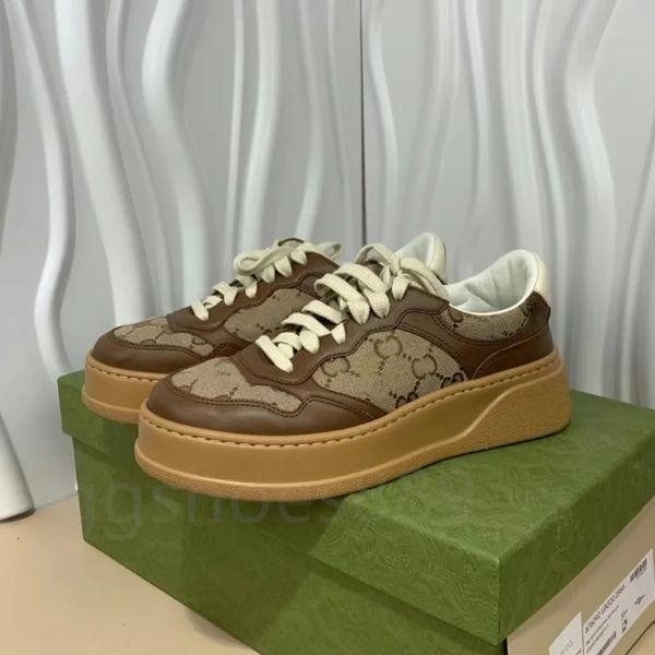 Zapatos casuales de diseñador Chunky B Zapatillas de lona Zapatos de galletas clásicos de lujo Zapato desgastado de cuero Zapatillas bajas para hombres y mujeres Zapatillas de deporte al aire libre