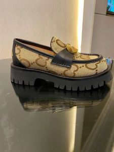 Designer casual schoenen dubbel bedrukte reliëf sneakers dames heren dikke bodem witte schoenen 35-45