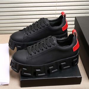 Diseñador Zapatos casuales Greca Labyrinth zapatillas para hombres de suela gruesa de cuero Plataforma de piel de cuero zapatillas de moda más recientes de entrenadores de fondo gruesos 14