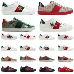 Designer Casual Chaussures Hommes Femmes Chaussures de plein air Bee Ace Baskets Tiger Snake Brodé Blanc Vert Rayures Chaussure En Cuir Plate-Forme Plate-Forme De Sport Baskets