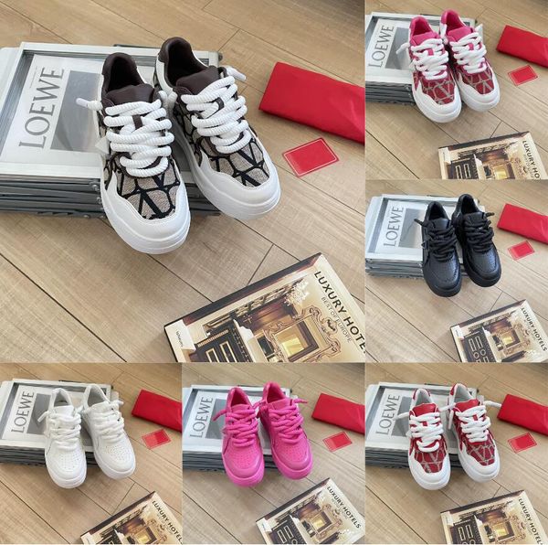 Diseñador Zapatos casuales Hombres Mujeres Blanco Negro Rojo Rosa Cuero Terciopelo Pisos con cordones Plataforma Zapatillas Chaussures de Alpargatas Entrenadores deportivos de lujo