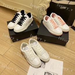 Designer Casual Schoenen Vrouwen Leren Schoen Stof Suède Kalfsleer Sneakers Luxe Heren Schoen Nylon Reflecterende Sneaker Fluwelen Herfst Winter Trainers met doos