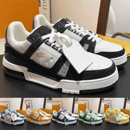 Designer Chaussures décontractées Femmes hommes baskets en cuir Scarpe Fashion Fashion Fashion Fent Trainers Mesh Brewable Mesh Traine Classic Luxury Sneaker Outdoor Sports