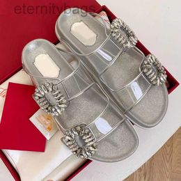 Designer casual pantoufles chaussures formateur femmes sandales chaussures plates tongs diamant boucle femmes été semelle épaisse strass sandale décontractée pantoufle