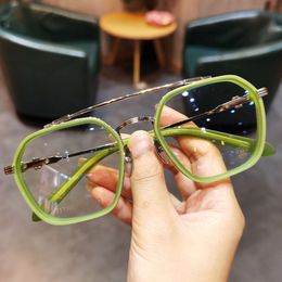 Designer Ch Cruz Óculos Quadro Cromos Marca Óculos De Sol Novo Miopia Óculos Para Homens Mulheres Moda Poligonal Espelho Plano Titânio Coração Quadros De Alta Qualidade 3BGB