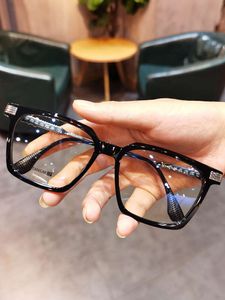Diseñador Ch Cross Gafas Marco Chromes Marca Gafas de sol Nuevas lentes de ojo para hombres Mujeres Transparente Espejo plano Emparejado Miopía Corazón Marcos de anteojos de alta calidad 70h1