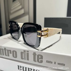 Designer CH Top Sunglasses à la mode pour les femmes grand cadre UV résistant à la photographie de rue extérieure et à l'effet avec boîte d'origine