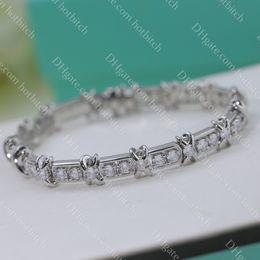 Bracelet de chaîne de créateur pour femmes, bracelet de luxe en diamant, de haute qualité, en or, porte-bonheur, bijoux, cadeau de noël