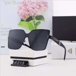 Designer Chanells Lunettes de luxe Lunettes de soleil pour femme Luxury Lunettes de soleil Homme Designer à l'étranger Nouveau Sungla Xiaoxiangjia