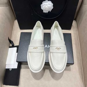 Designer kanaal Flats Schoenen High-versie kleine schoenen dames Engelse stijl platbodem enkelvoetige schoenen casual kleine leren schoenen dames