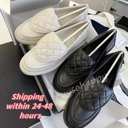 Designer Channel Loafer Femmes Habills Chaussures Flat matelas matelles Chaussures en cuir plat pour femmes Luxury Talons épais