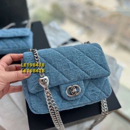 Designer Channeaux Sacs 23p New Mountain Camellia Cowboy Love Ajustement Boucle Cfmini Single Single Cross Grid Challe Cross Grid Chain Womens Sac