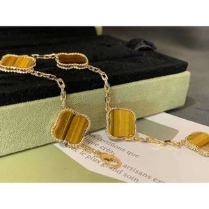 Bracelets de charme de créateurs Bracelet trèfle à quatre feuilles Bracelet d'amour en or 18 carats Bijoux de fête en cristal étincelant Cadeau de Noël