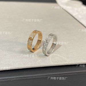 Charme de créateur Carter Edition étroite Full Sky Star Ring CNC Diamond Three Rows 18K Rose Gold Couple