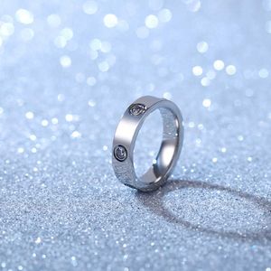 Charme de créateur en acier inoxydable Titanium Magic Ring King Mens Mens Dominering Couple Nouveau modèle avec logo