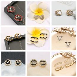 Designer Charm Stud Sieraden Womens Pearl Earring Luxe Plated Silver Crystal Heart-Shaped Hanger Ear Stud Letter Designers Jewlery