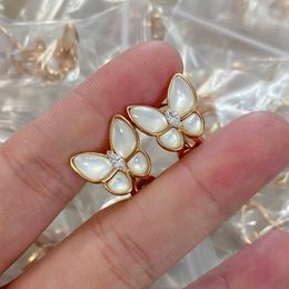 Charme de créateur Van Gold plaqué Mijin White Fritillaria Butterfly Ear Rs Version Sweet and Elegant Impossible Boucles d'oreilles bijoux