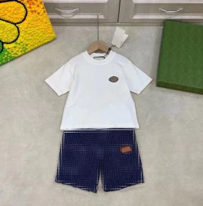 Designer Kinderen Babykleding Sets Korte mouw Cowboy Elastische shorts Zwart Witte oefening Boy Doek Brief Letter Pure katoenen Kinderpak CHG2401107-6