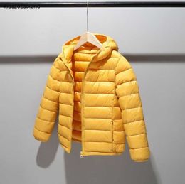 designer donsjas voor kinderen Bovenkleding Jongen en meisje herfst Warme jassen met capuchon Kinderwinterjas