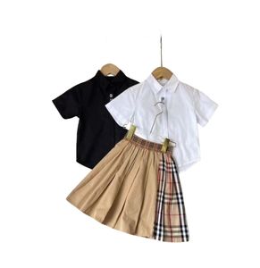 Designer Children Plaid Clothes sets Fashion Kids Letter des chemises à manches courtes imprimées avec des jupes plissées 2pcs Preppy Style Girls Cotton Casual Outfits S1294