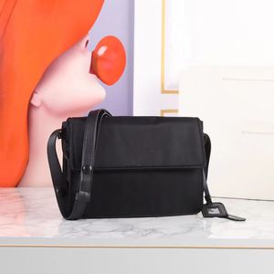 Bolsos pequeños de los bolsos del bolso del mensajero del Re-Nylon del diseñador para las mujeres