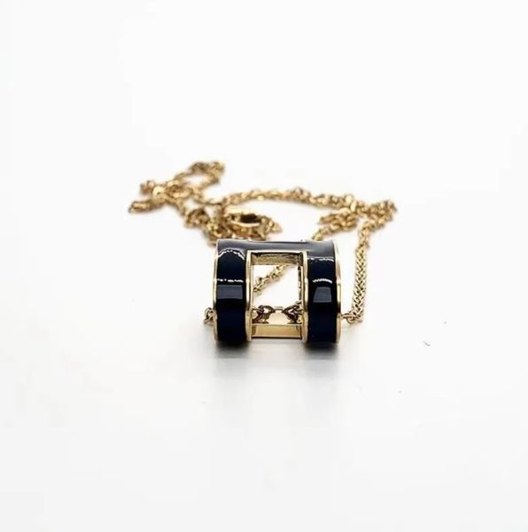 Colliers classiques avec pendentif en forme de lettre en or 18 carats pour femmes, bijoux de luxe, amoureux, cadeau de couple, mariage pour dames