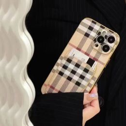 Designer Classic Phone Case Plaid iPhone 15promax 14 13 Pro Max 12 11 Xs XR Plus Élégante couverture arrière en cuir imprimé lettre Case Phonecase Strap Case 241121PE