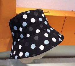 Designer Classic Polka Dot Embet Hat Dames Vintage Sunshade Big rand Bim bucket Hat Face Showing Little Wild Hats