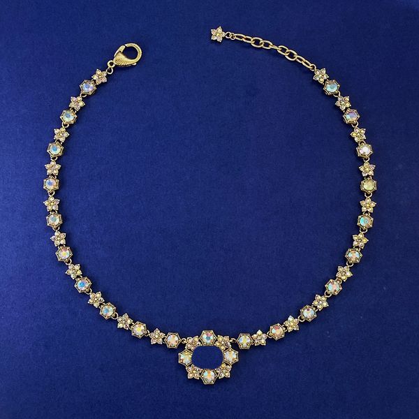 Collier classique rétro incrusté de strass pour femmes, chaîne étendue, magnifique bijoux à breloques, cadeau pour sœurs et mères