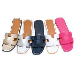 Designer Classic Sandaal Sandaal Slipper Dames Zacht PU Leer Casual Flat Slide Luxury Summer Lady Flop Flops Household Shoes