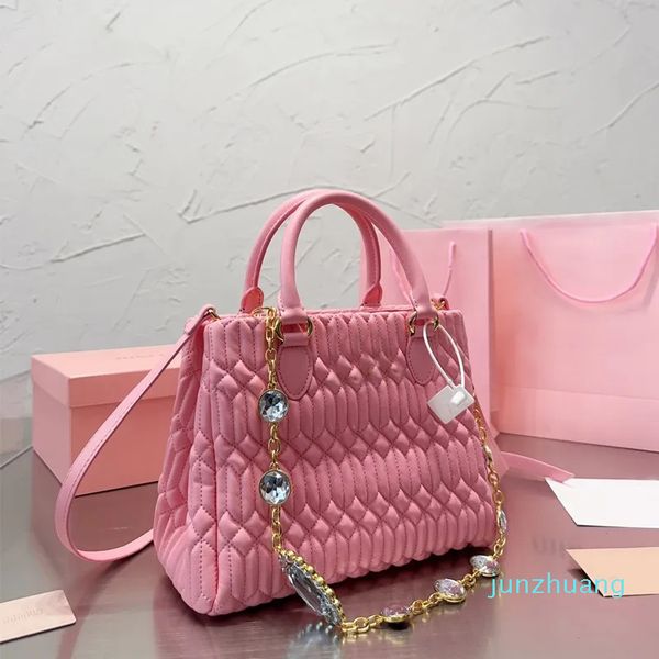 Designer - Fourre-tout classique polyvalent signe MiuMiu avec chaîne en diamant, petit vent parfumé, imprimé à rayures plissées, sac à bandoulière en cuir d'agneau sac à main