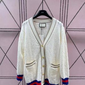 Suéter clásico de diseñador para mujer Chaqueta High Street con cuello en v Diamond Check Chaqueta vintage Chaqueta informal de moda Chaqueta de punto delgado con mangas hinchadas