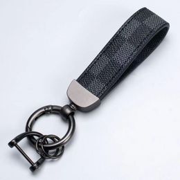 Diseñador CLASICA CLASICA LLAVECHA CONTRIGRA DE CONDICIÓN Diseñadores de marca Keychains para Porte Clef Regalos Hombres Mujeres Accesorios de bolsas de automóviles con caja